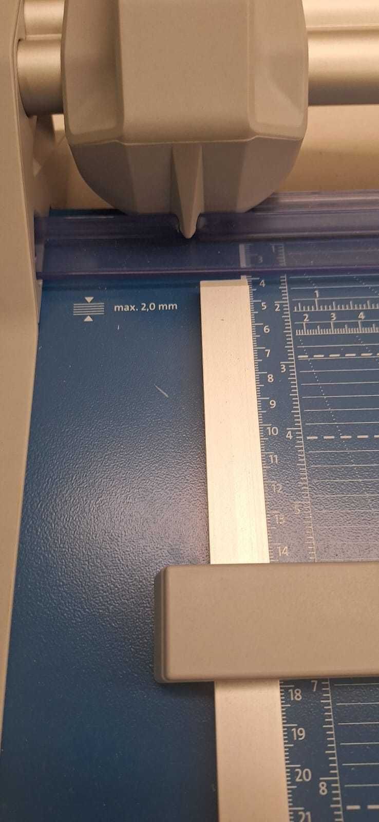 Trymer/gilotyna do cięcia papieru Dahle 554