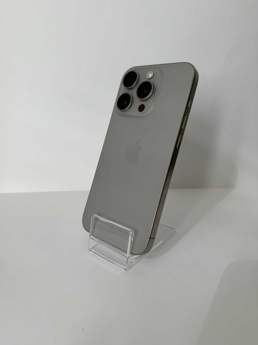 Apple iPhone 15 Pro 128 GB 5G eSIM Natural Titanium Stan: Bardzo Doby