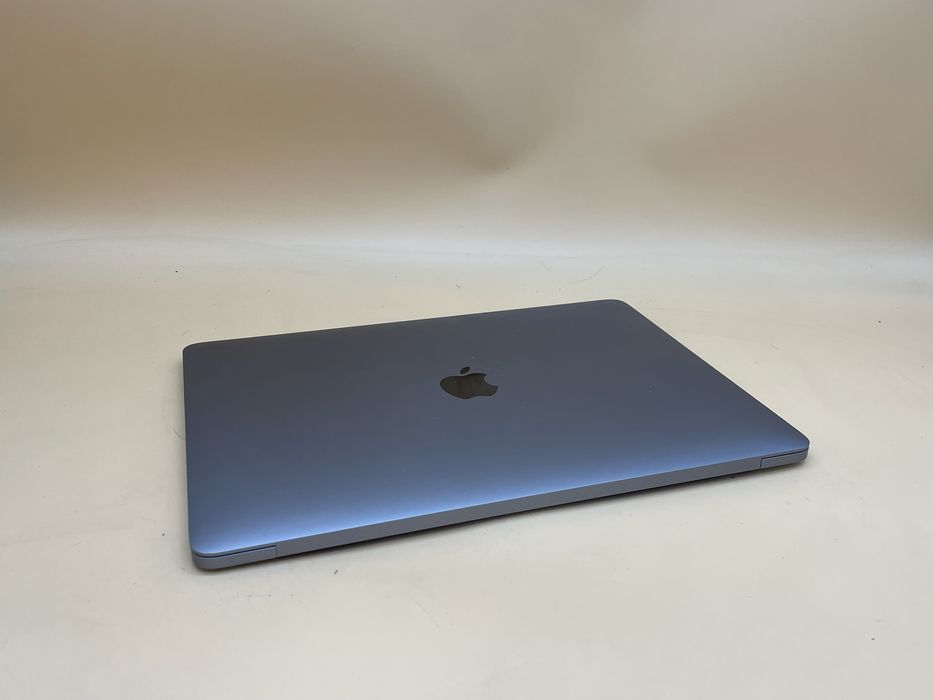 Macbook pro 2017 256 gb ssd i5 хороший стан