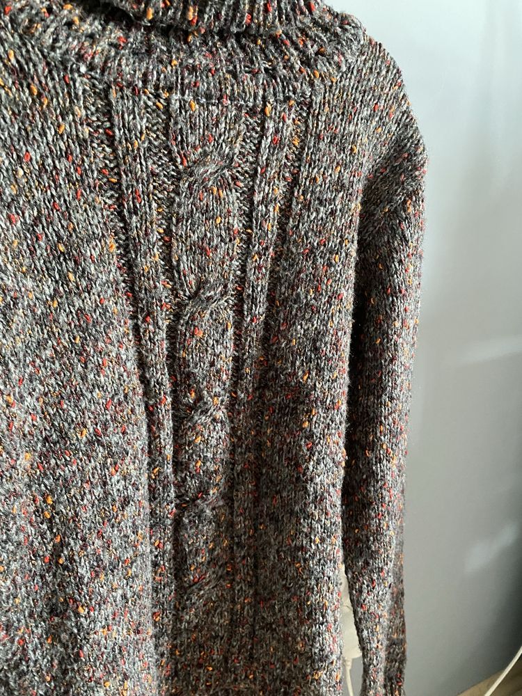 sweter swetr szary czerwony pomaranczowy czarny golf