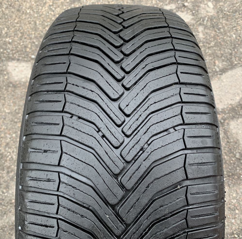 Шина одна Michelin CrossClimate 2 205/50 R17 одиночка