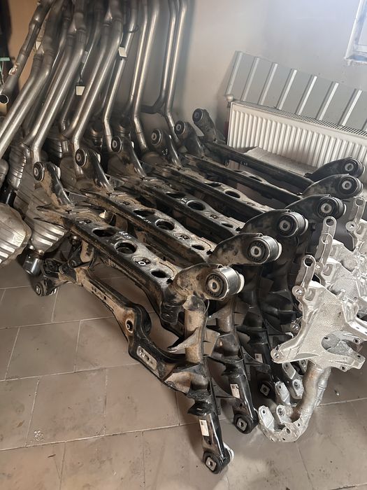 Підрамник Подрамник Audi Q5 8R Балка Ауді Ку5 8Р передній задній