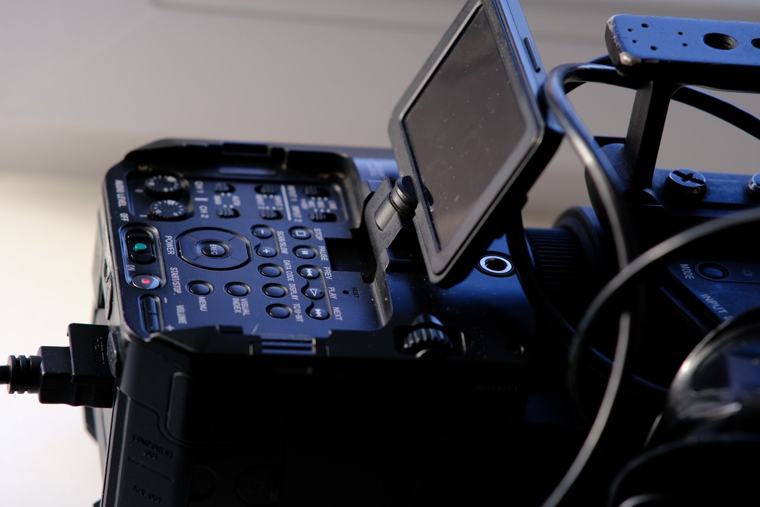 відеокамера Sony NEX FS700