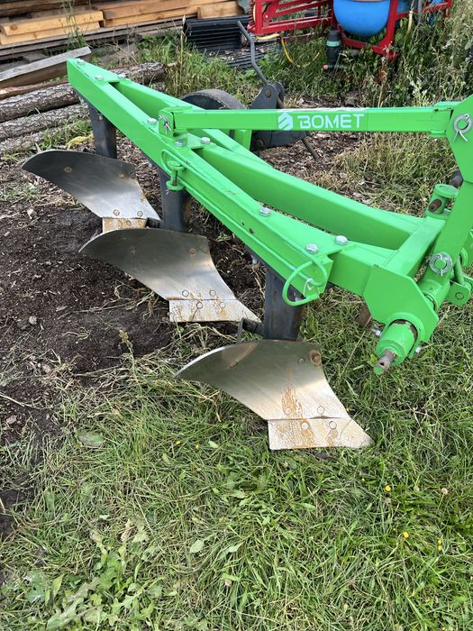 Плуг  Bomet 3x25
