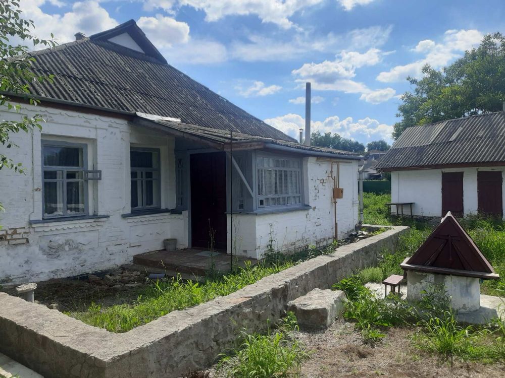 Продам будинок, центр м. Богуслав