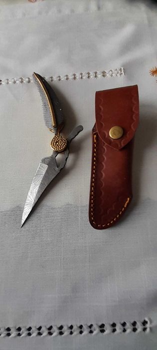 Nóż w kształcie pióra stal Damasceńska