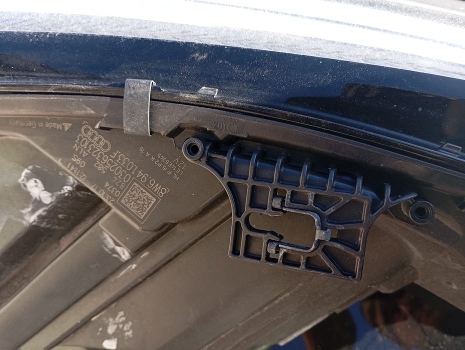 Lampa lewa full led Audi A5 wersja USA