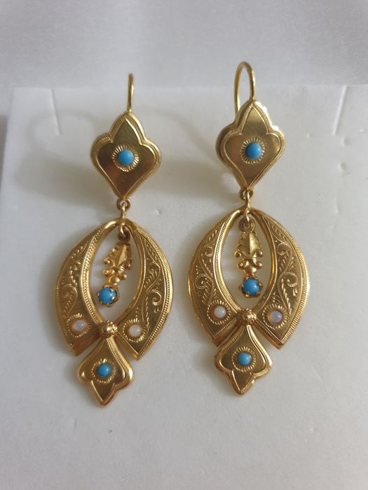 Brincos de ouro antigos