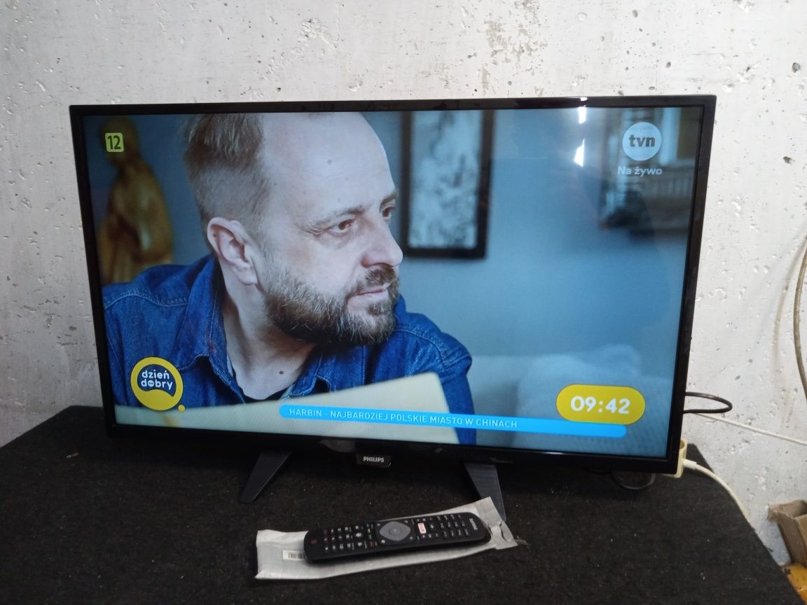 TV PHILIPS 32" 32PHH4101/88