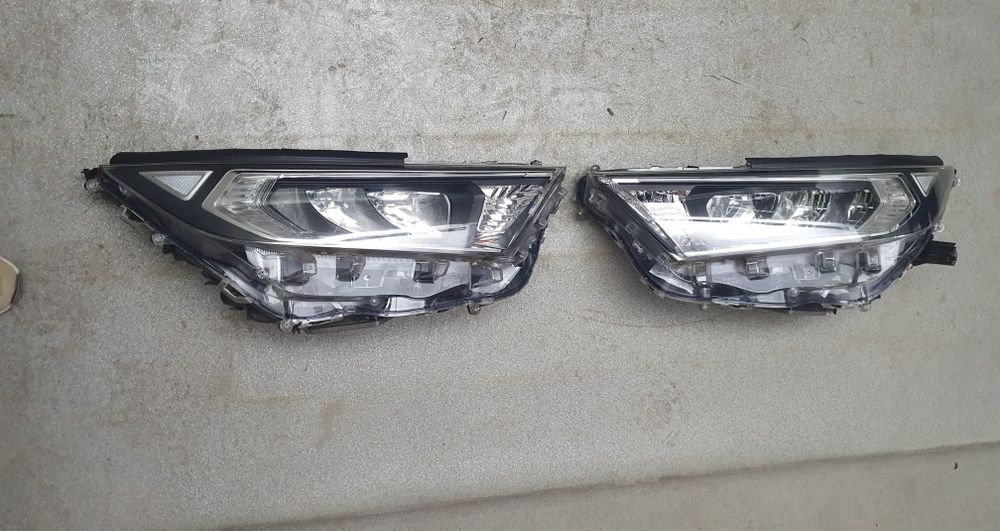 Фари лед ліва права Toyota rav4 2018-2024 розборка