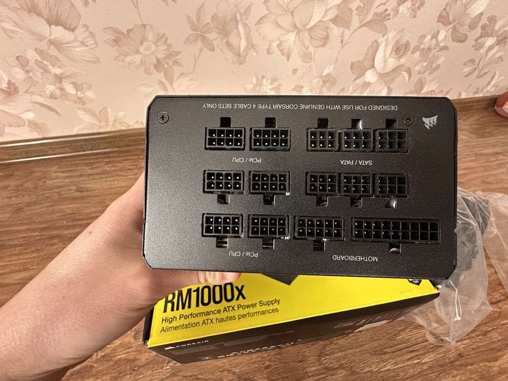 Блок живлення Corsair RM1000x, блок питания