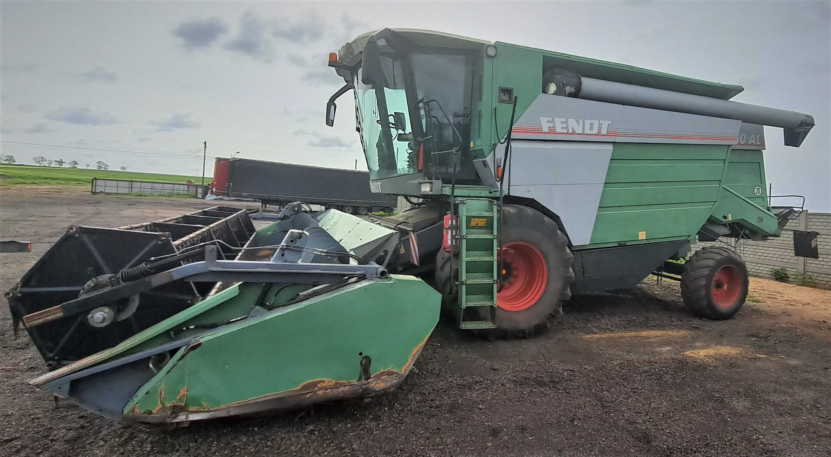 Kombajn zbożowy FENDT 8350-AL