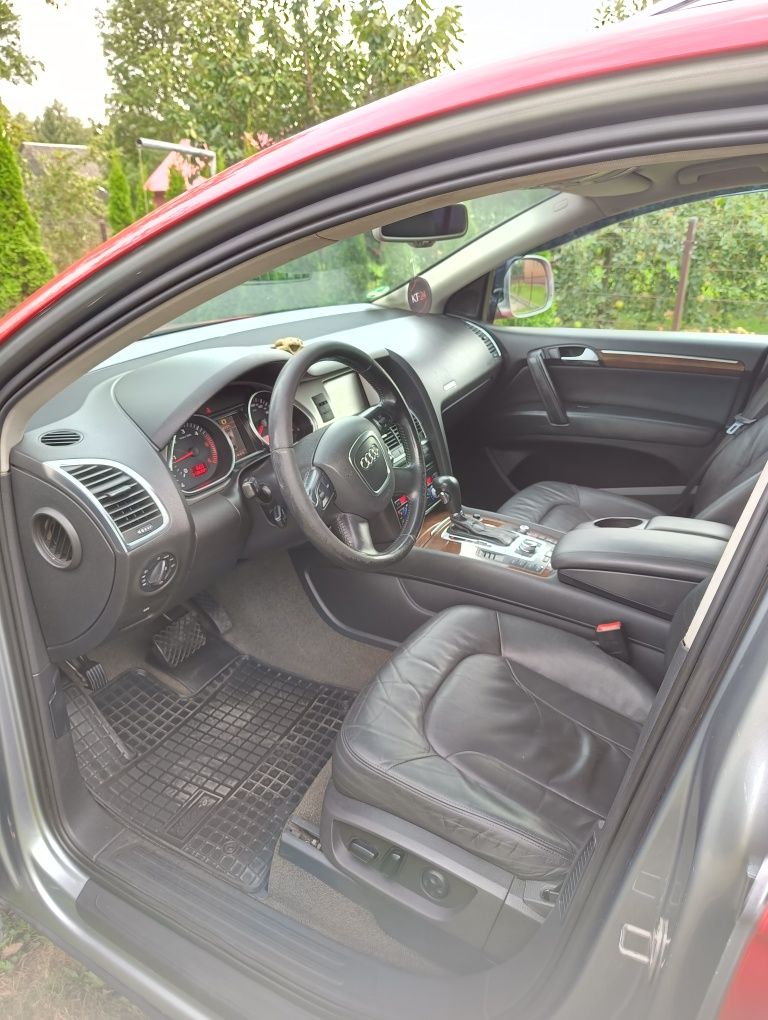 Audi Q7 3.0tdi 280km uszkodzony