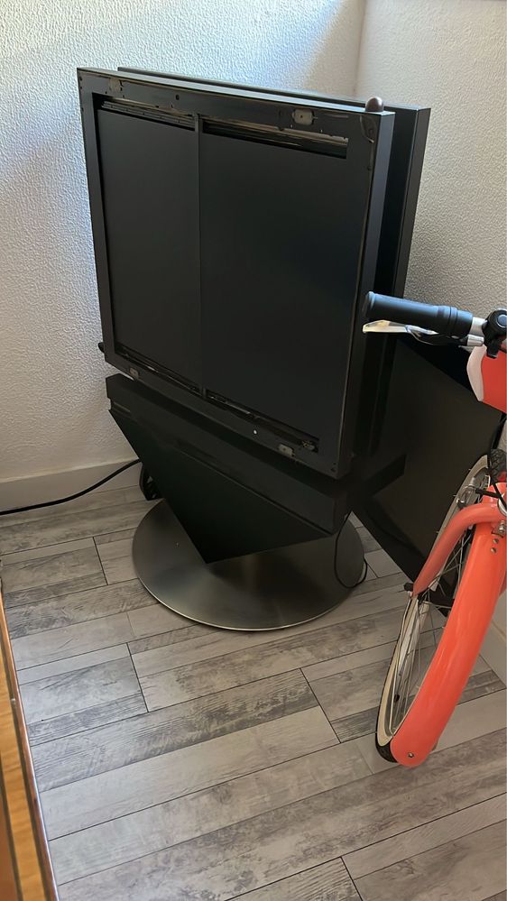 Televisao bang & olufsen