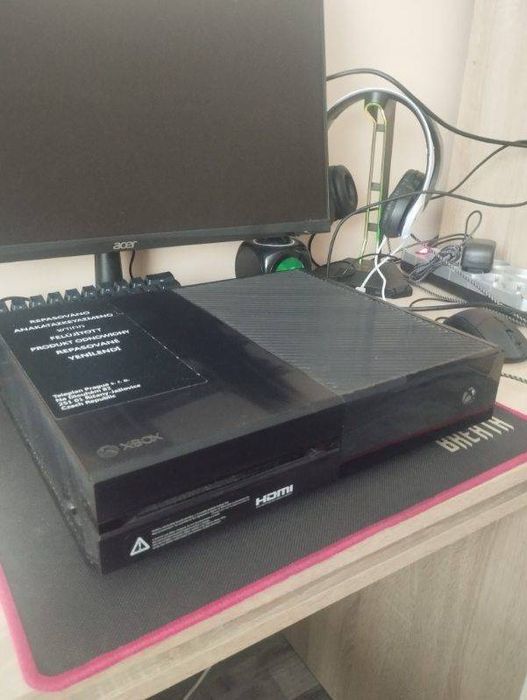 Sprzedam Xbox one+ kontlorel + Kinekt