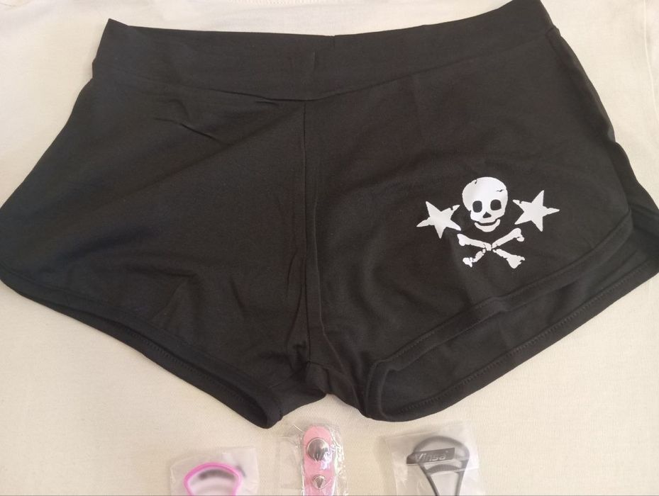 новые шорты s алик с черепом