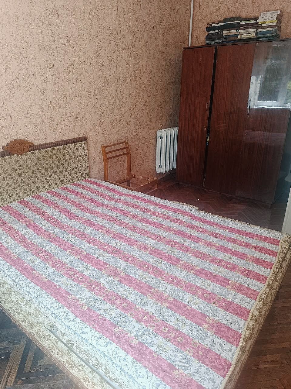 Сдам 3х.к. квартиру м. 23 Августа. Деревянко 24.
