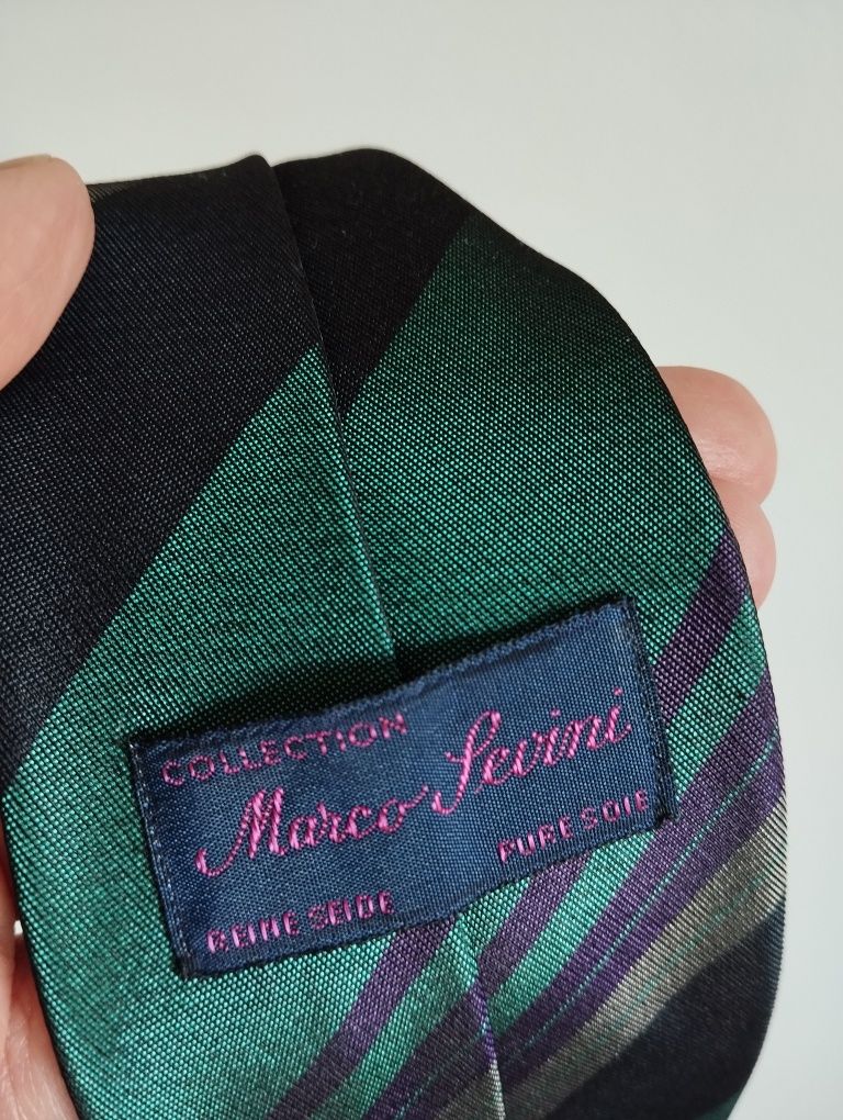 Krawat jedwabny 100% silk, 8cm, butelkowa zieleń w paski Marco Levini