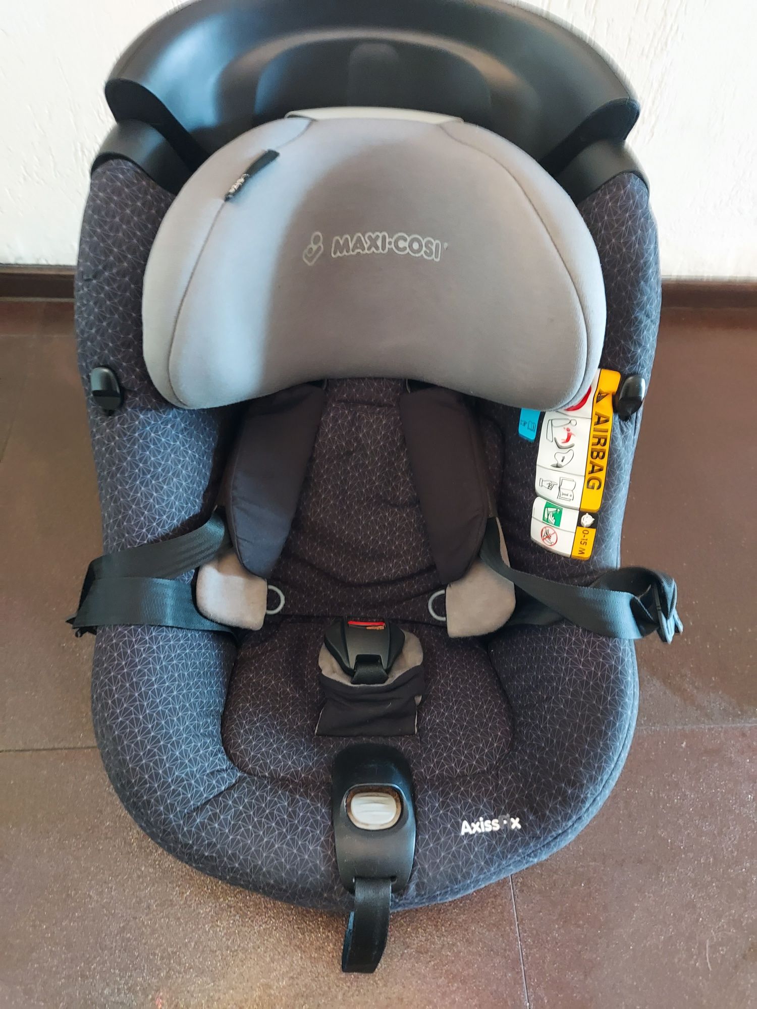 Maxi cosi axissfix