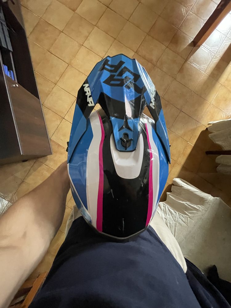 Capacete fechado Bogotto 50€ capacete nava 40€