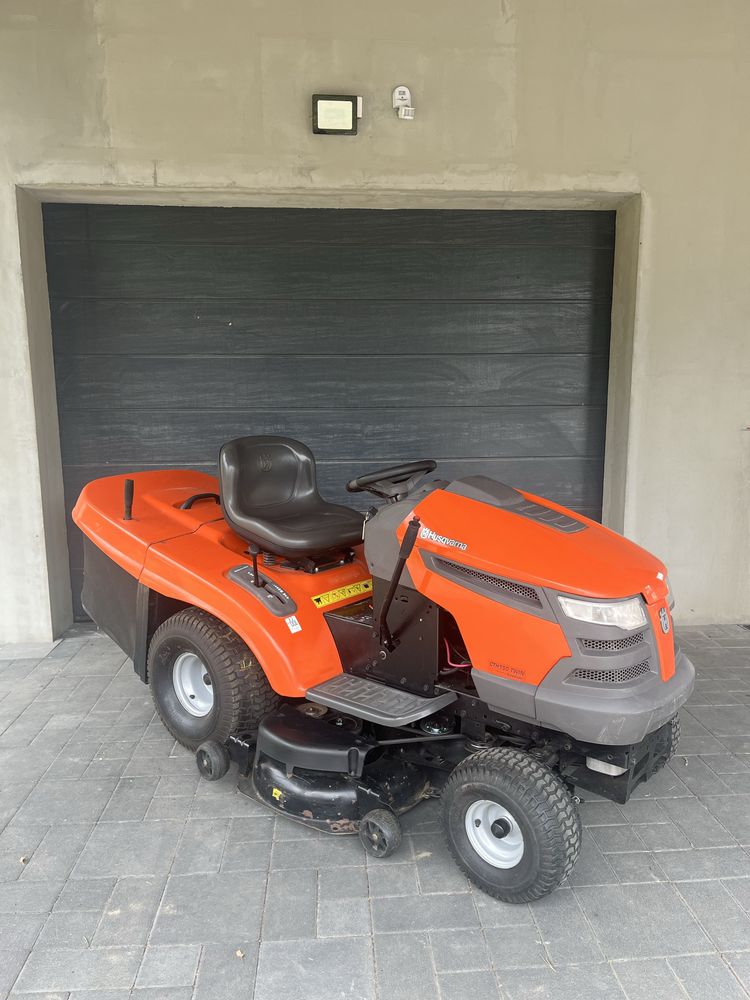 Traktorek kosiarka Husqvarna CTH 150 Kawasaki 15 Hydrostat Zadbana