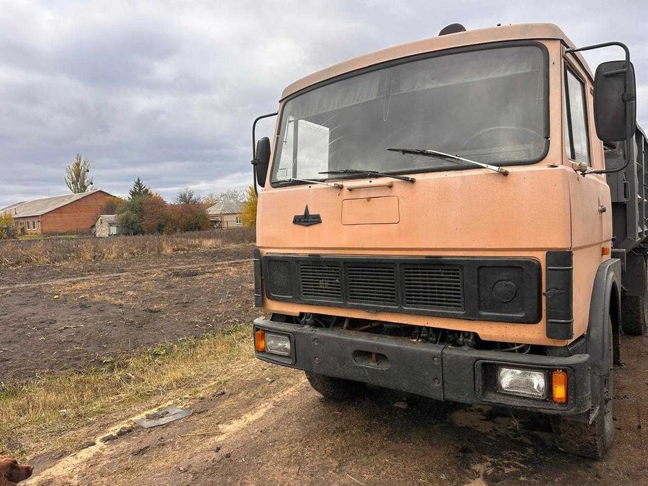 МАЗ з маніпулятором