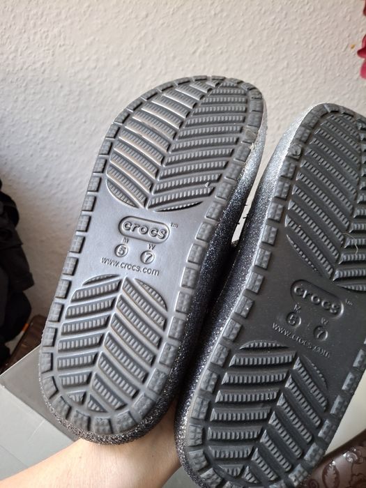 Crocs  piękne brokatowe klapki 38