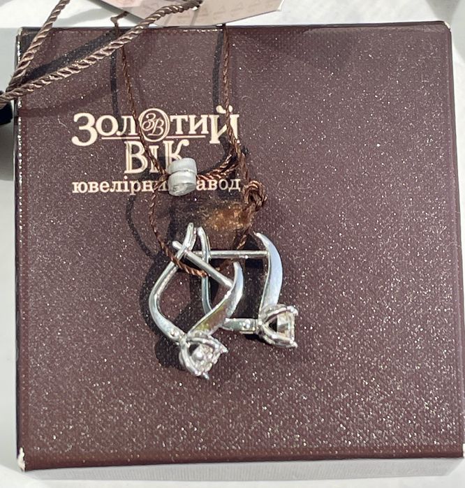 Сережки з діамантами. Біле золото. Нові.