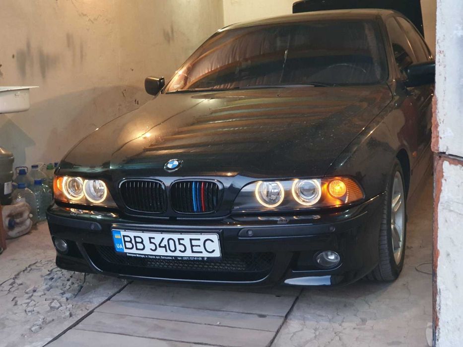 Передний  бампер BMW E39 M БМВ Е39 М під парктронік і омивач тайвань