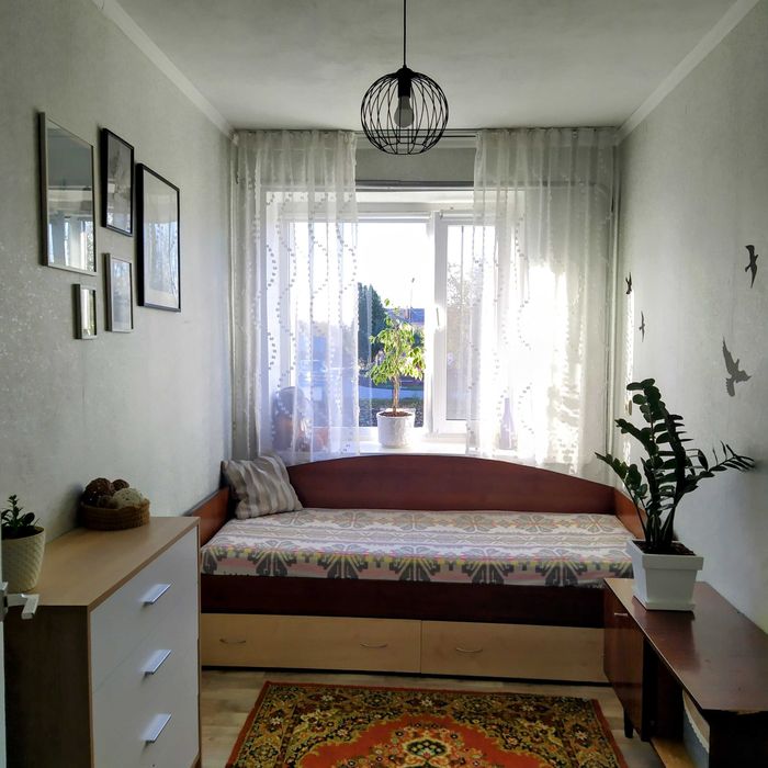 Продажа!  Чотирьох кімнатна квартира 85м2 в смт.  Гребінки.