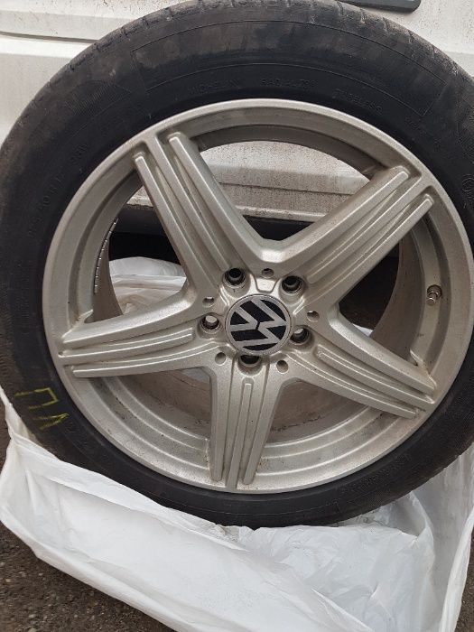 Диски R17 Volkswagen Jetta з шинами MICHELIN 225/50 R17
