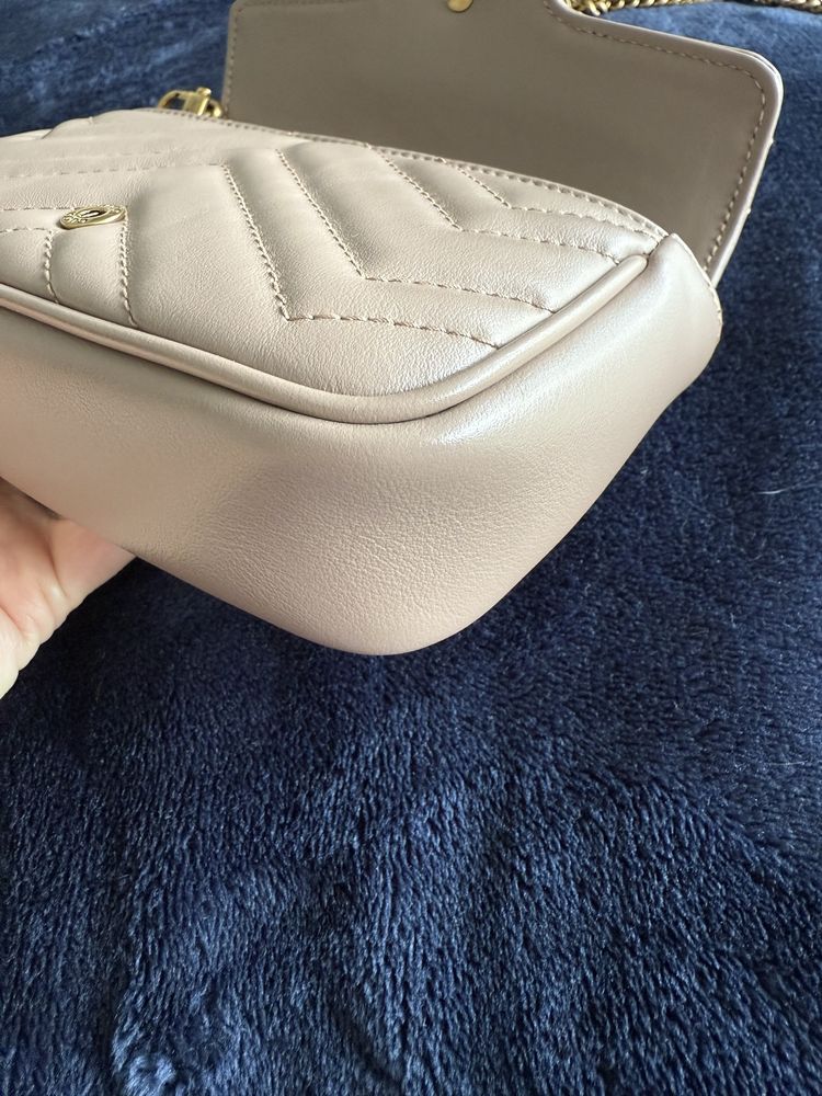 Bolsa Gucci Mermont Super Mini Bag