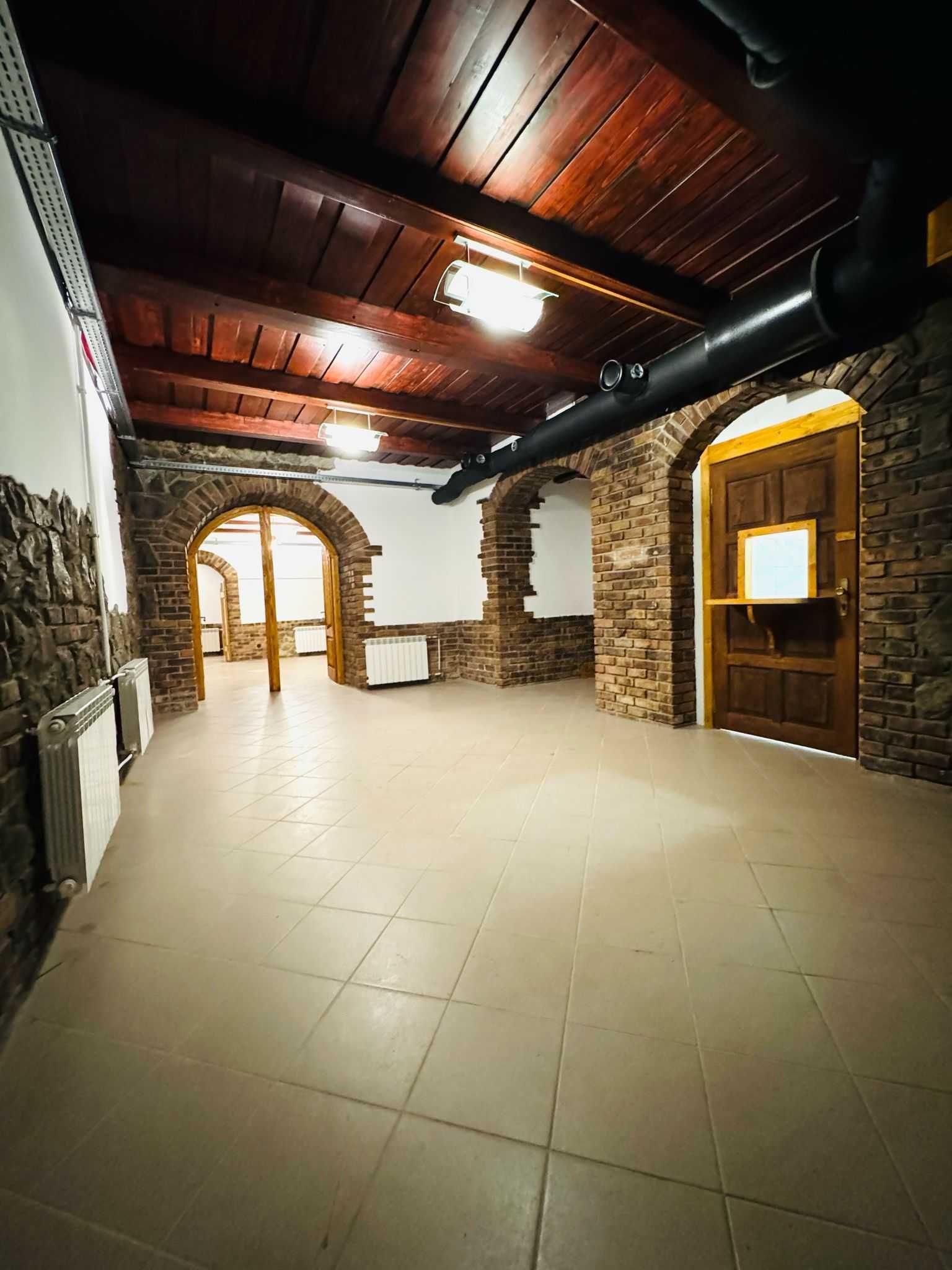 Zakopane ul. Krupówki lokal na pub wynajmę