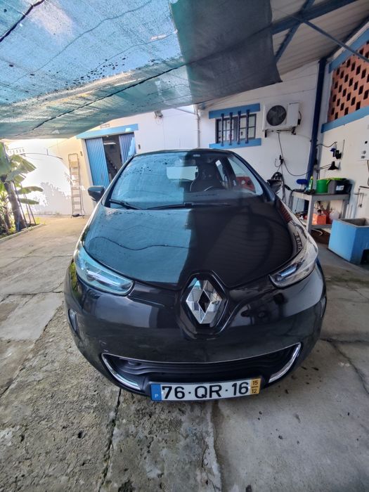 Renault ZOE - Intense 22Kw (Bateria Própria)
Para venda Renault