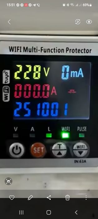Защитное реле от перепадов напряж ETEK  смарт wifi