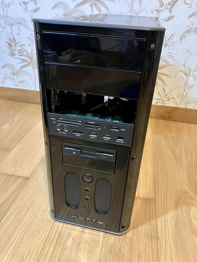 Computador / Torre (liga, não arranca)
