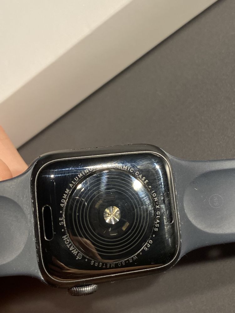 Apple Watch SE 99% koncydja baterii