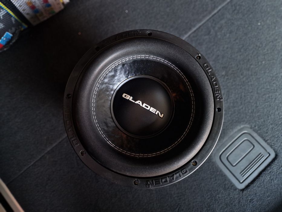 Skrzynia basowa subwoofer tuba Głośnik 25 cm Gladen SQX 10 Car Audio