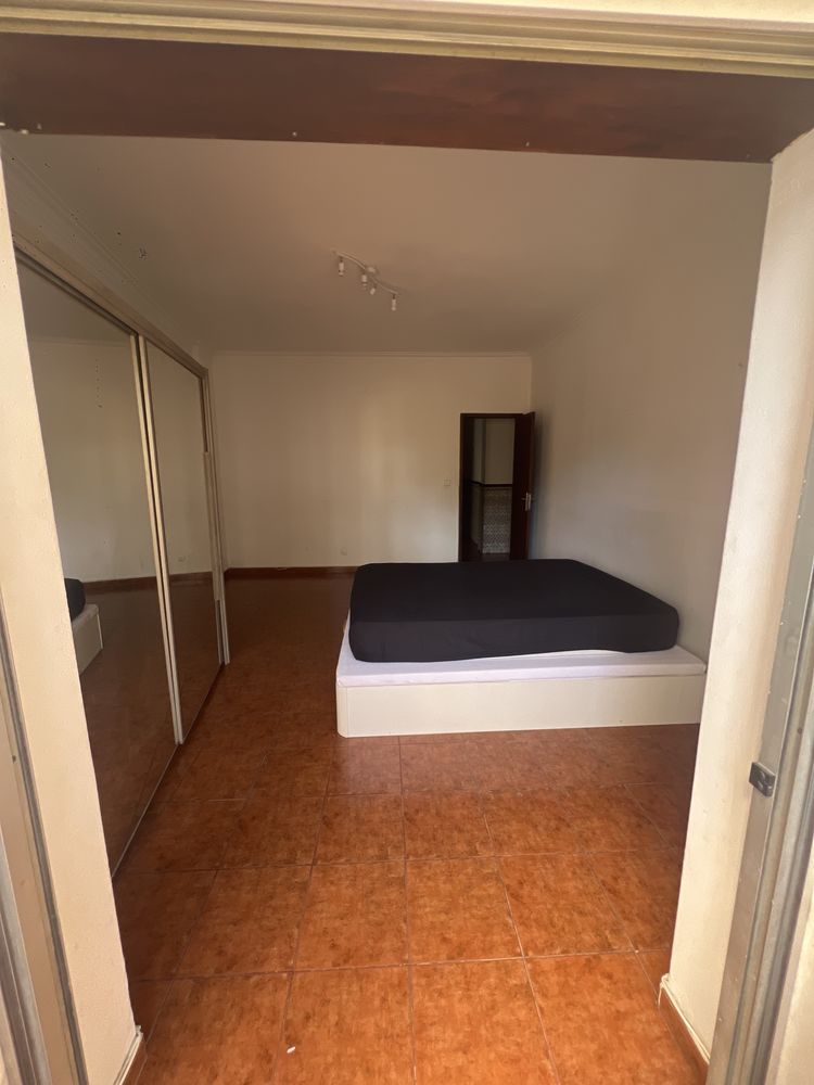 Quarto CASAL na zona de Fogueteiro
