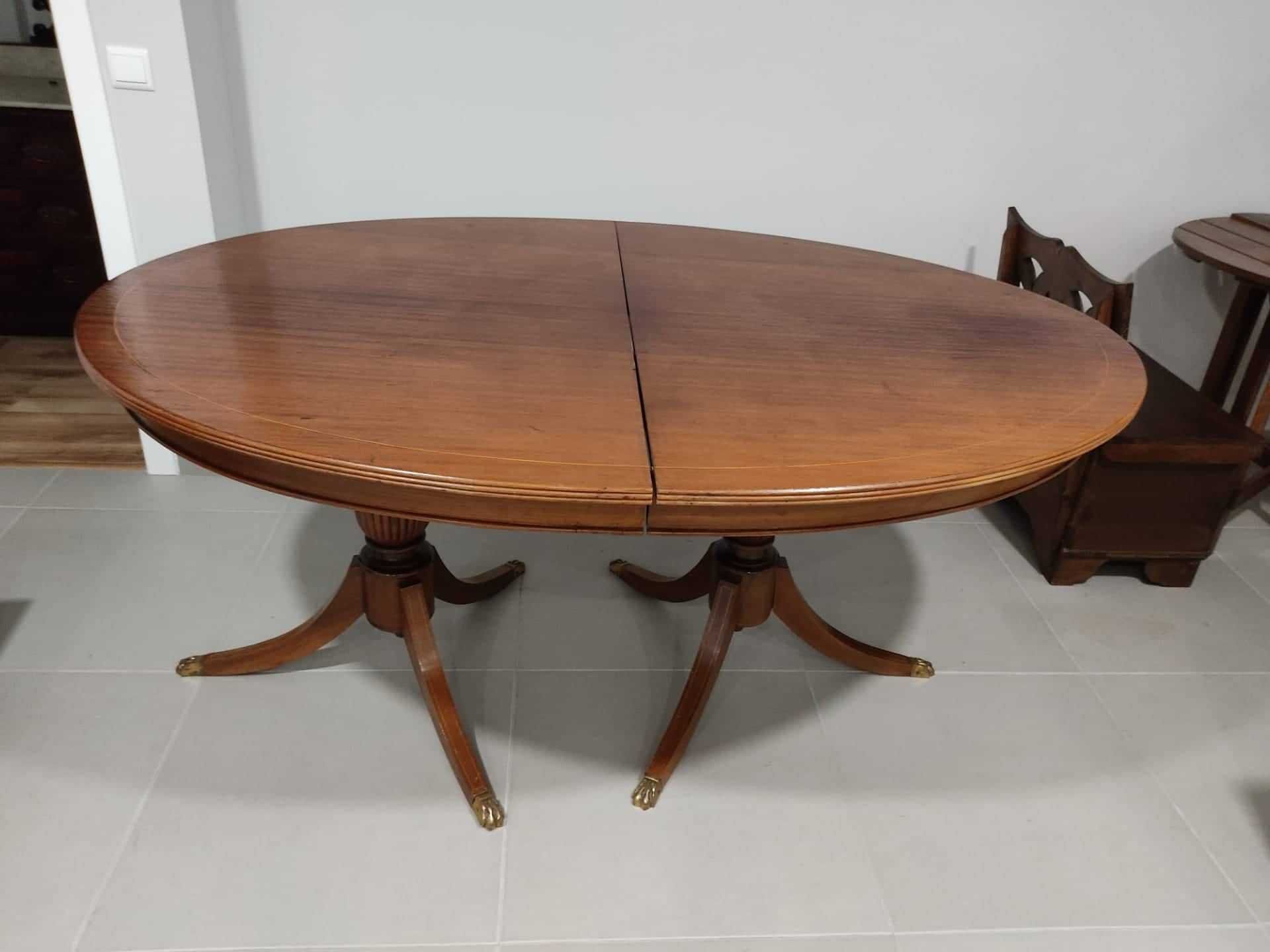 Mesa madeira vintage com 2 pés de galo, estilo inglês, extensível