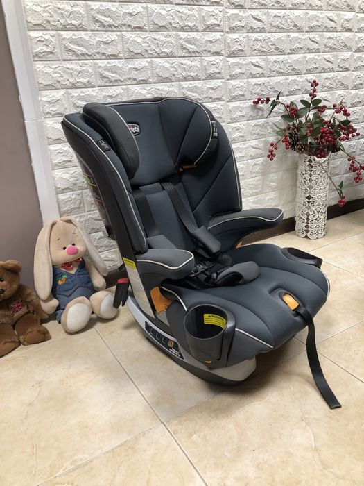 Автокрісло Chicco MyFit Група 1/2/3 (11 - 45 кг) 1 – 12 років