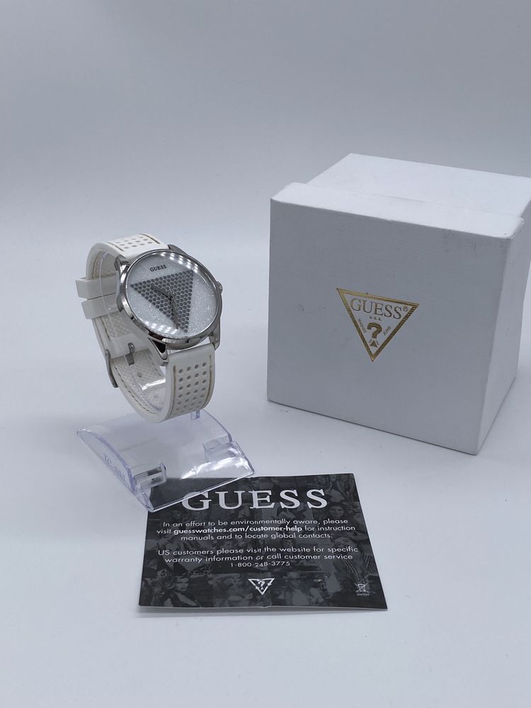 Zegarek Damski Guess W1227L1 biały modny  sportowy na lato