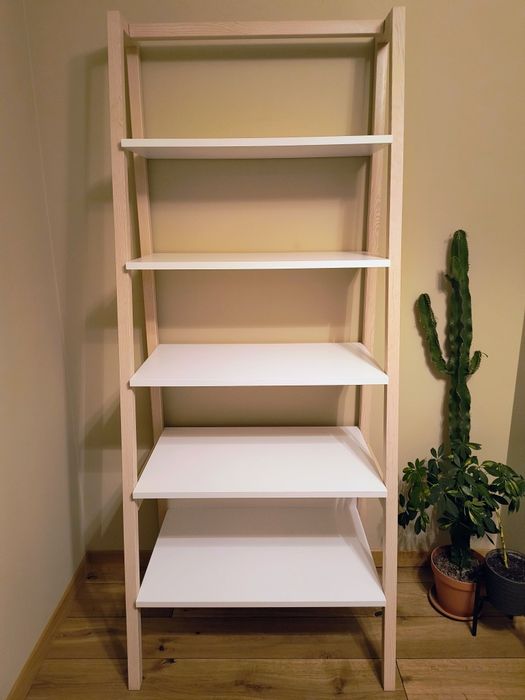 Mebel regał Vox spot