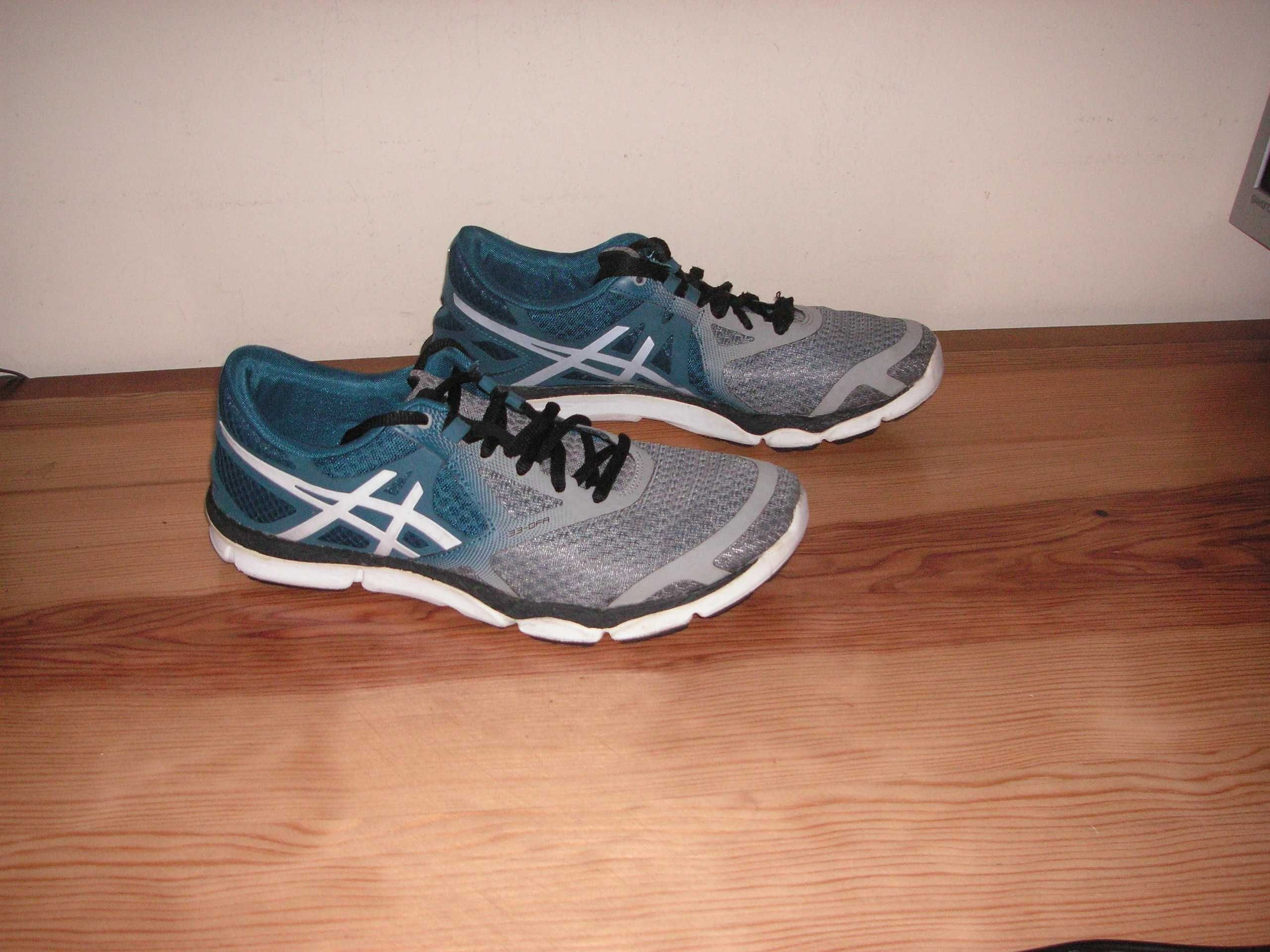 Sapatilha / Ténis Asics T/42