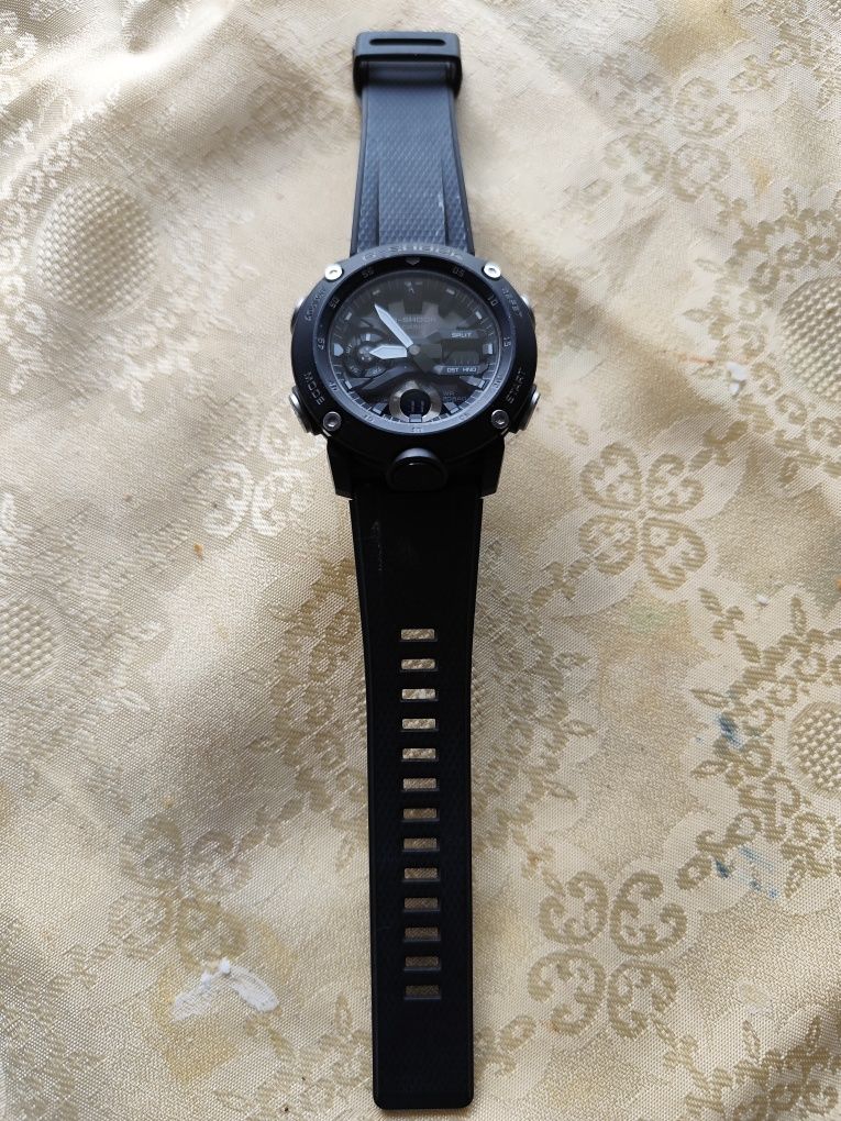 Zegarek Casio G-Shock GA-2000S-1AER