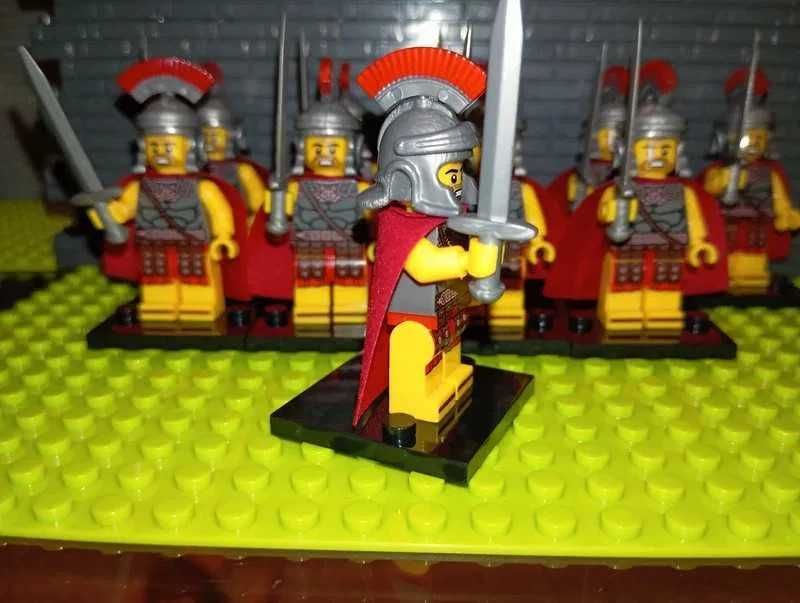 Zestaw 10szt Figurki Rzymianin Gladiator jak LEGO seria 10 minifigures