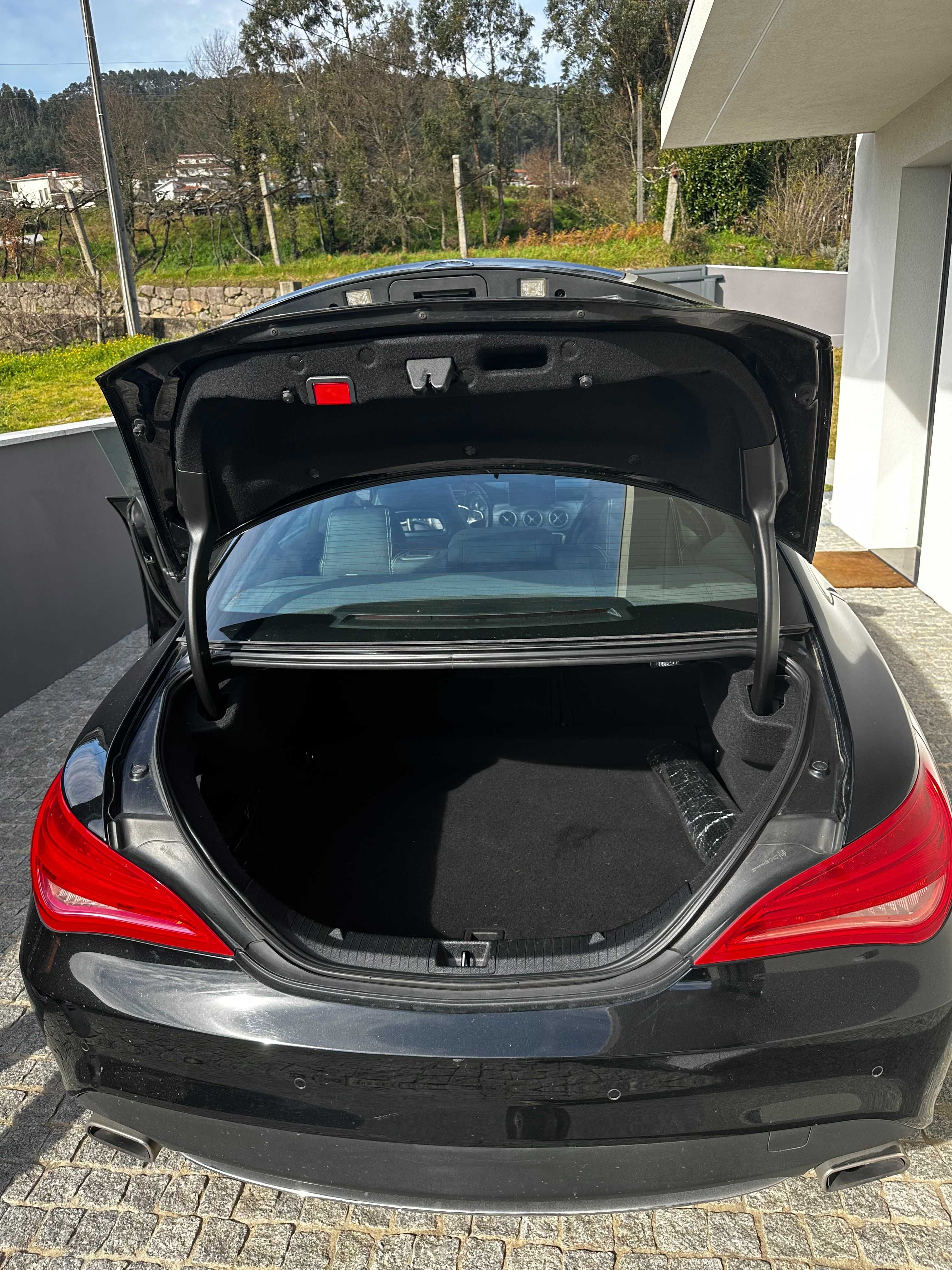 Mercedes-Benz CLA 180