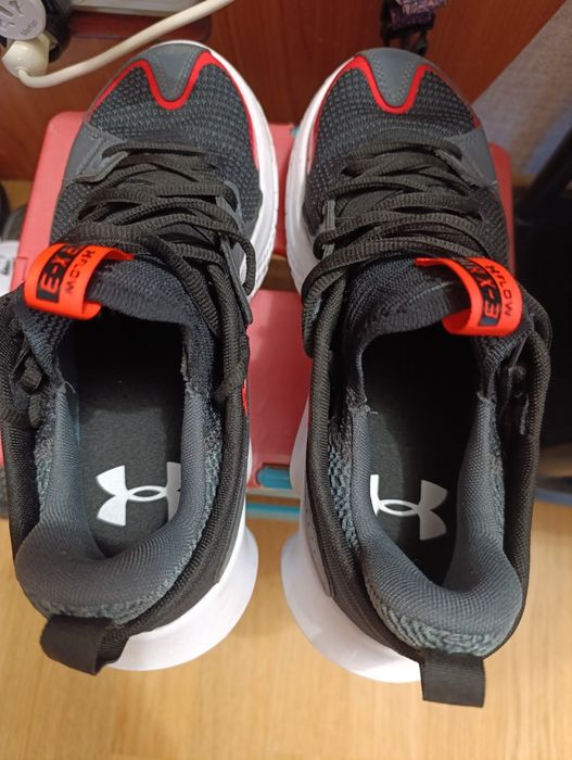 Кроссовки Under armour