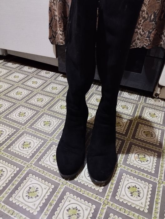 Женские сапоги замшевые