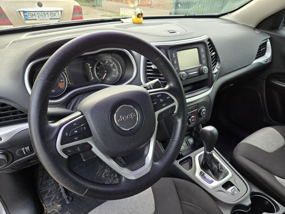 Jeep Cherokee Sport 2.4